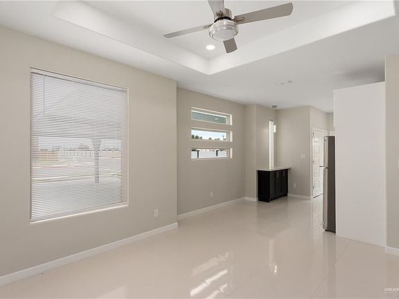 3rd image of 200 Helena Ave