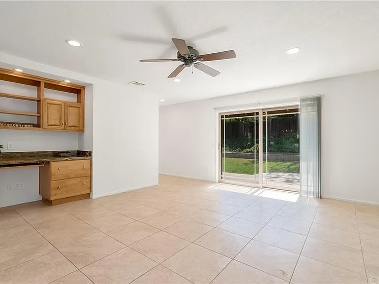 5070 Chapala Dr — Photo 6