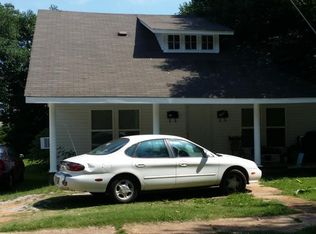 610 E Mobile St #B, Florence, AL 35630