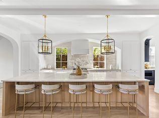 9826 Mixon Dr, Dallas, TX 75220