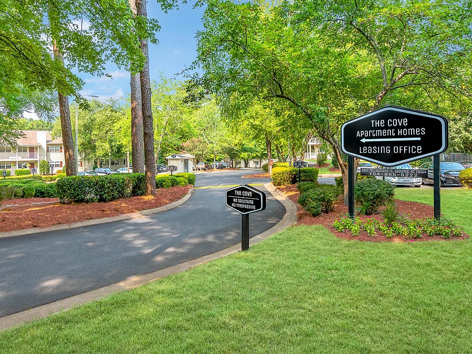 The Cove Apartment Homes