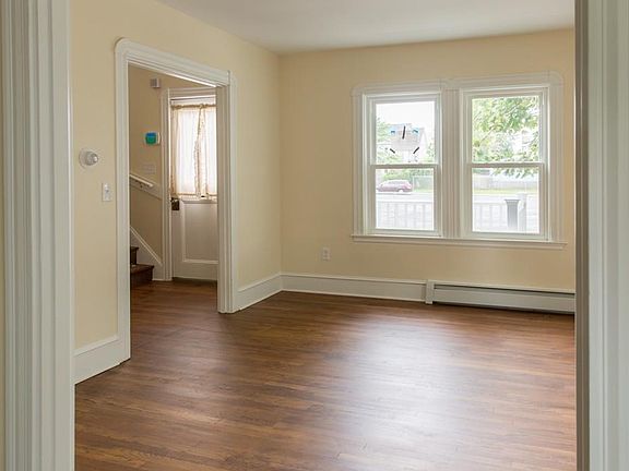 4th image of 114 Liberty St