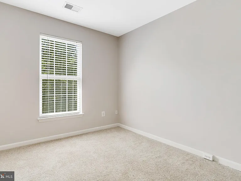 8482 Hallie Rose St — Photo 15