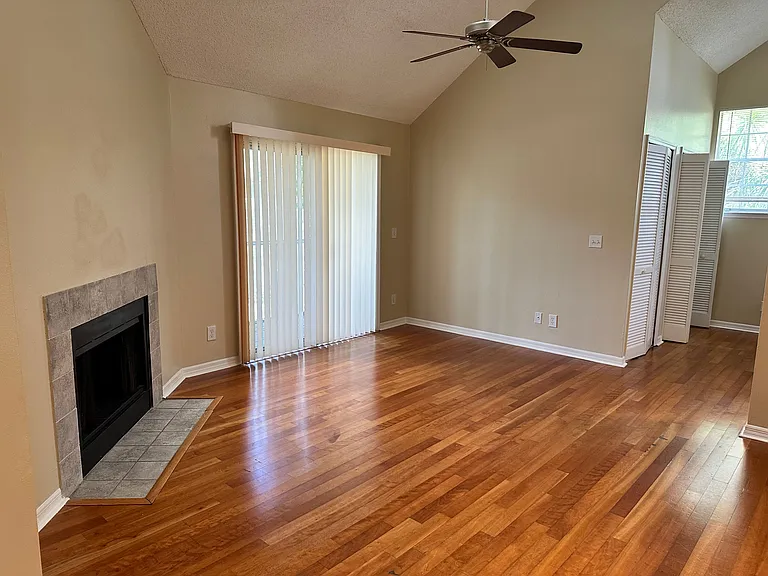 6052 Westgate Dr #203 — Photo 4