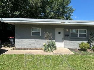 402 Dyer St #B, Springdale, AR 72762