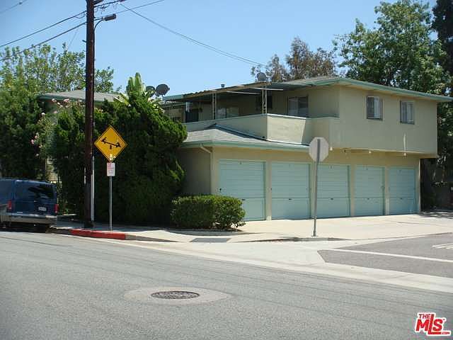 1st image of 914 E Palmer Ave