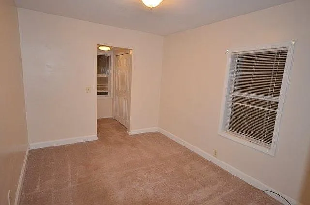 89 Marion Ave — Photo 11