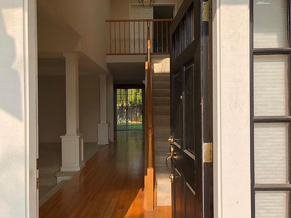 5th image of 727 Portswood Dr