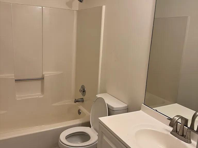 35 Christian Woods Ln — Photo 22