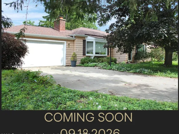 1615 Ridgewood Dr, East Lansing, MI 48823