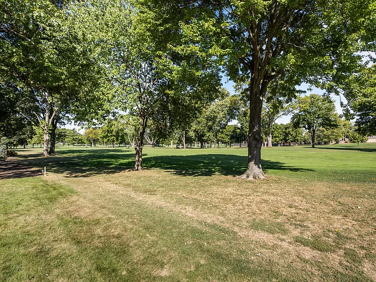 7 Greencroft Dr — Photo 35