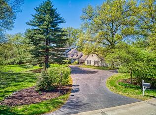 5 Chesterton Ln, Chesterfield, MO