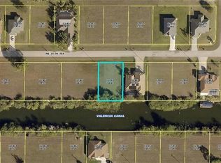 214 NE 15th Ter, Cape Coral, FL 33909