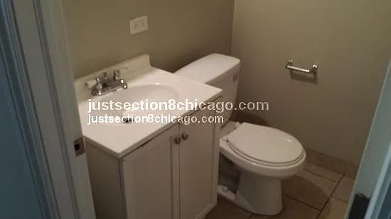 3 bed, 1.0 bath, $2,150 — Photo 2
