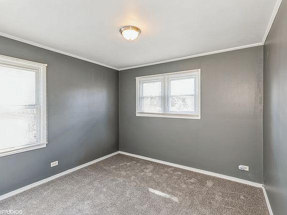 5th image of 236 Mantua St