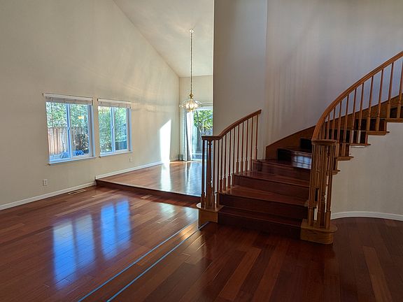 3rd image of 1054 Caggiano Dr