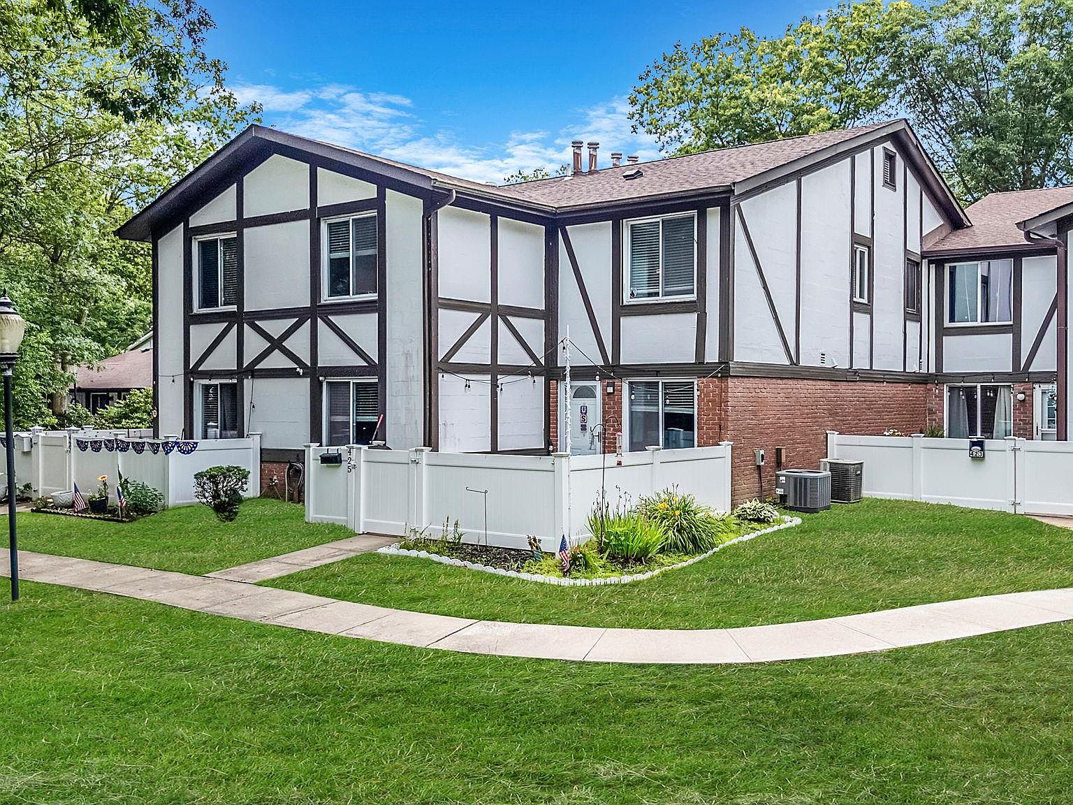 425 Birchwood Road #425