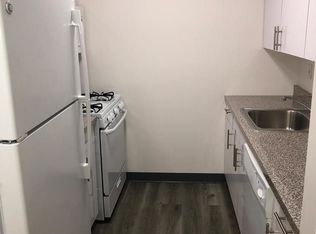 6584 Austin St APT 2U, Rego Park, NY 11374