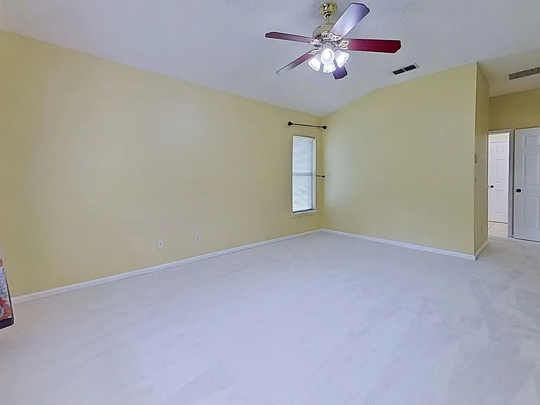 12404 Hatton Chase Ln W — Photo 17
