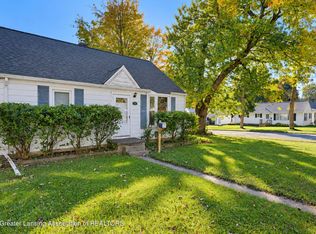 704 Ridgewood Ave, Lansing, MI 48910