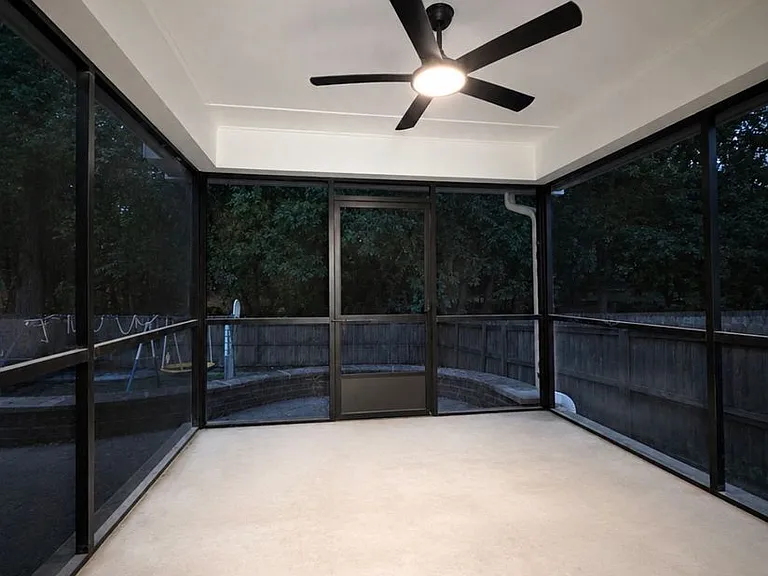 705 Evanwood Dr — Photo 5