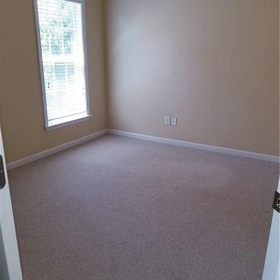 3363 Stoneham Dr — Photo 16