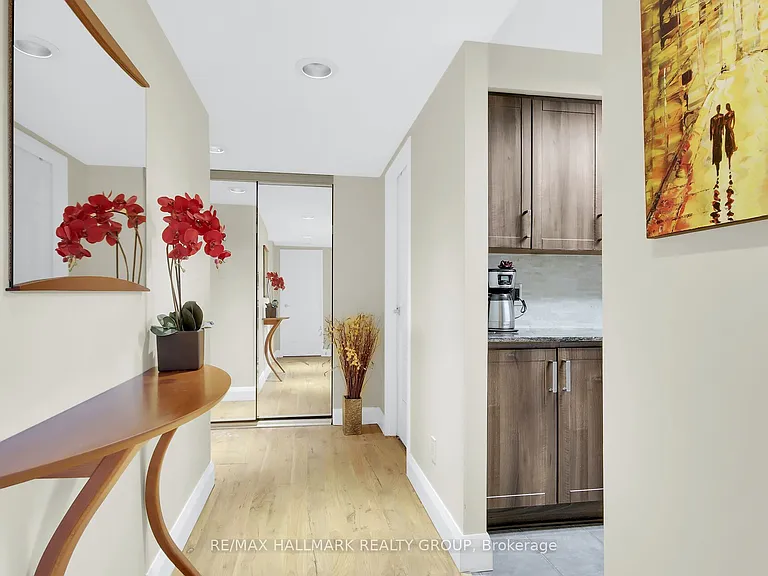 470 Laurier Ave W #503 — Photo 9