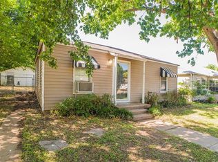 420 Turner St, Cleburne, TX 76033