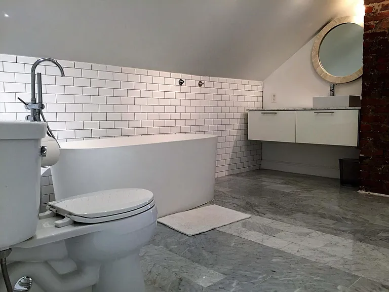 En suite Master Bath