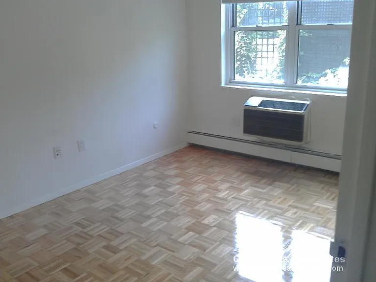 185 Freeman St #132 — Photo 3