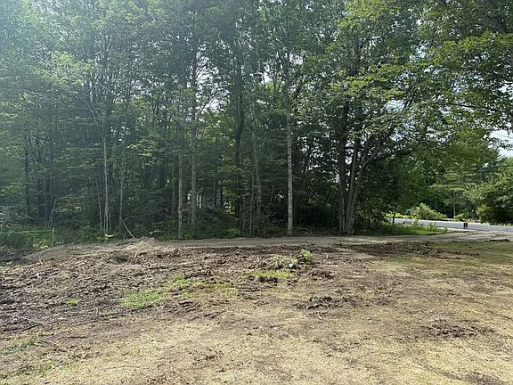 3rd image of 322 Surry Road