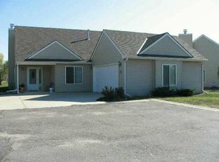 3 Maverick Dr, Wichita, KS 67220