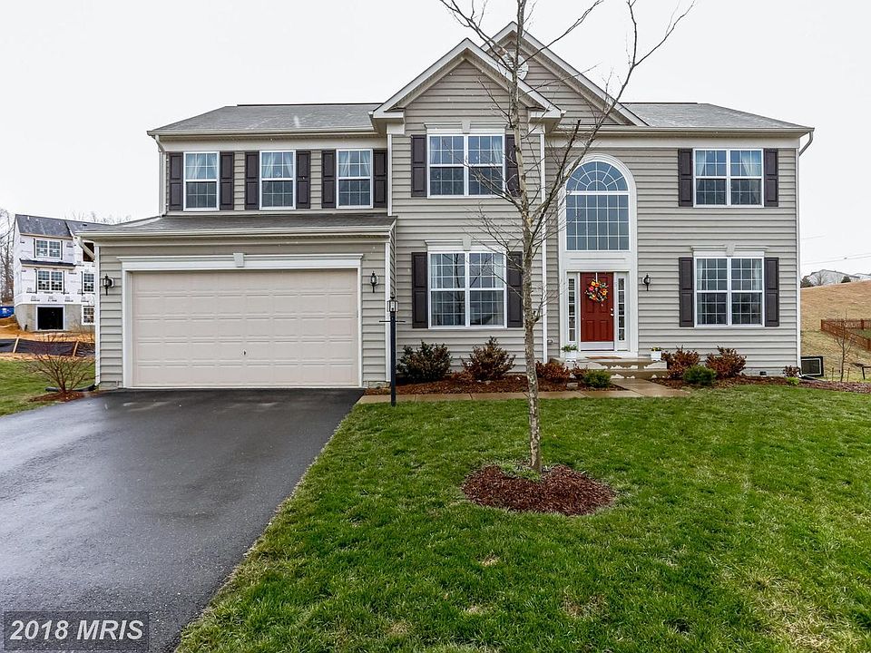 1st image of 5 Woodford Dr