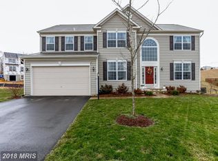 5 Woodford Dr, Fredericksburg, VA 22405