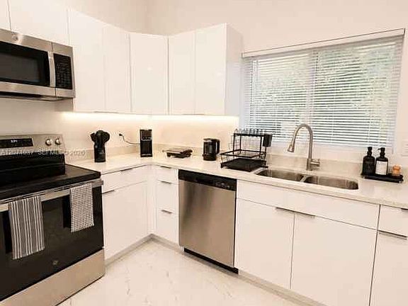 4th image of 5433 NW 5th Ave