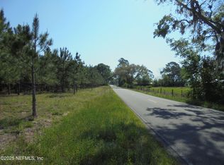 8516 240 Street, O'Brien, FL 32071