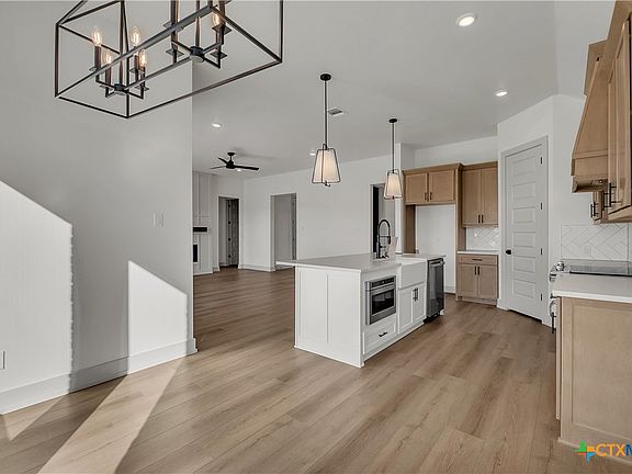 4th image of 4014 Prairie Dr