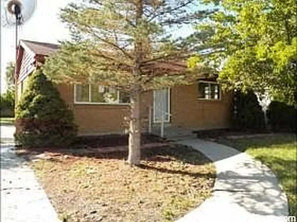 446 E Mountain View Dr, Sandy, UT 84070