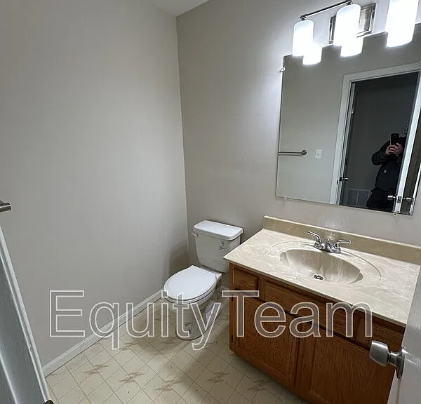 2301 Old State Route 32 #E — Photo 13