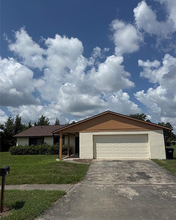 1st image of 10719 Lazy Lake Dr