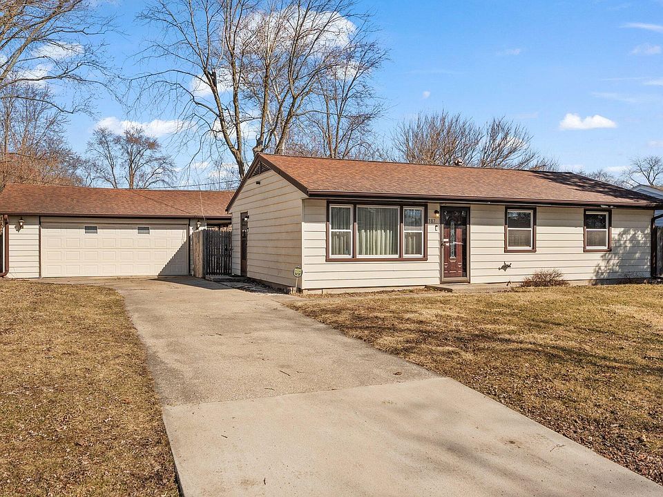 1st image of 387 Brook Dr