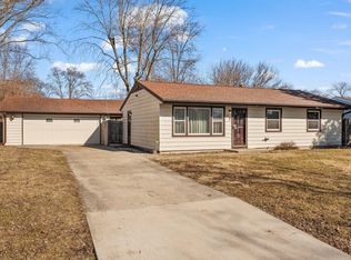 387 Brook Dr, Valparaiso, IN 46385
