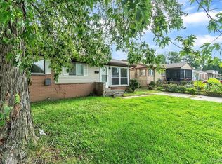 779 Calder Ave, Ypsilanti, MI 48198