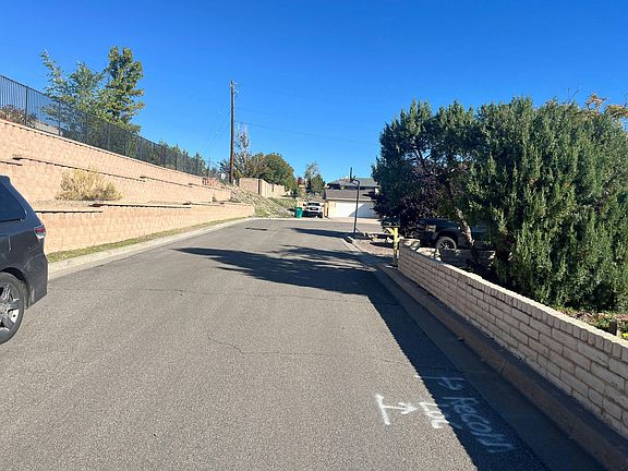 4th image of 5704 Country Club Rd