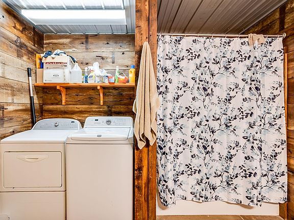 5th image of 2405 E Wasp Rd