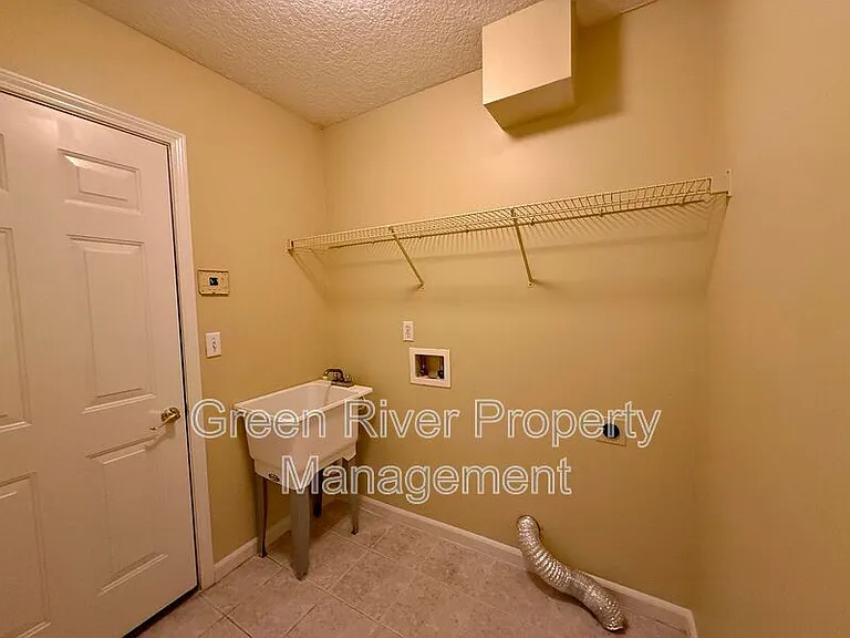 8716 Canopy Oaks Dr — Photo 18