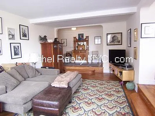 Rented by Rachel Realty | media 33