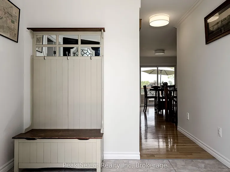 7 Hillside Ct — Photo 10