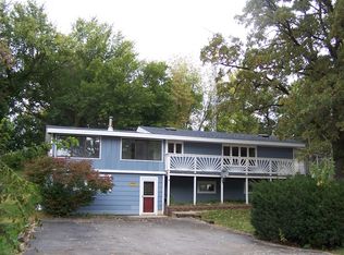 27724 W Lake Shore Dr, Spring Grove, IL 60081