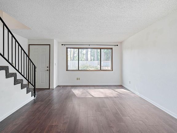 2nd image of 19300 SE River Rd #19308